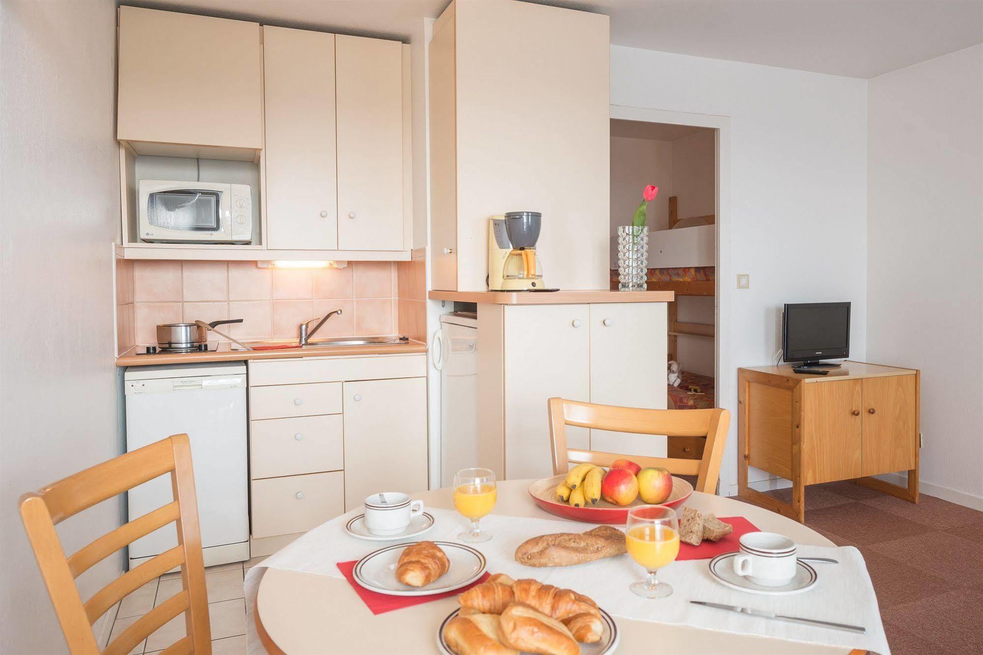 Residence Maeva Ker Avel Куиберон Екстериор снимка
